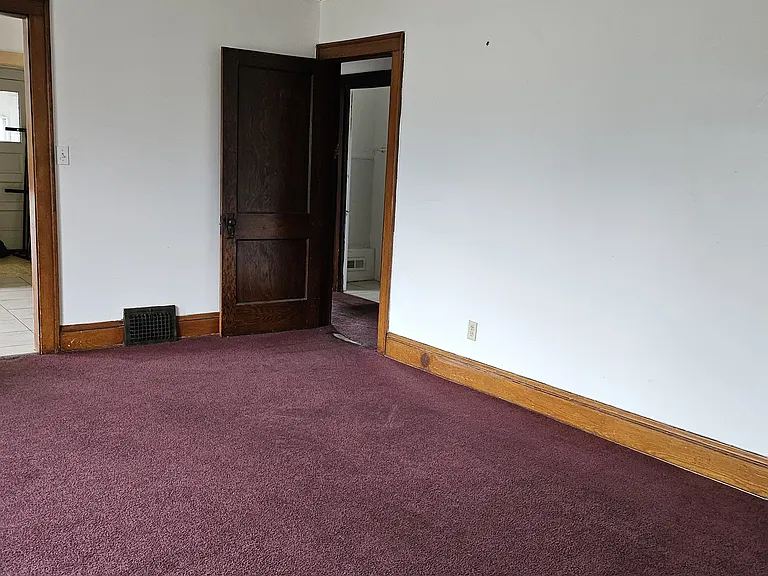 10208 Rosehill Ave #UP — Photo 6