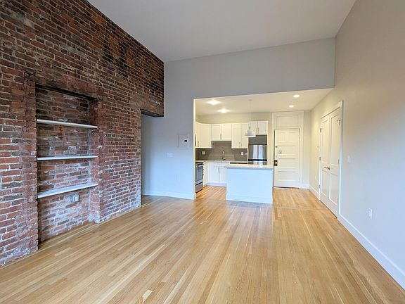4th image of 9 Sewall Ave #11