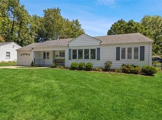 7321 Marty St, Overland Park, KS 66204