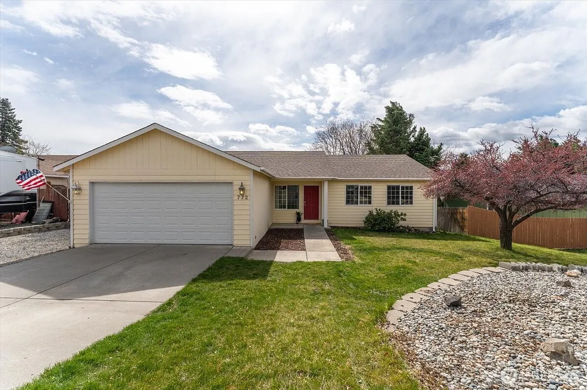772 Melbourne Court photo 1