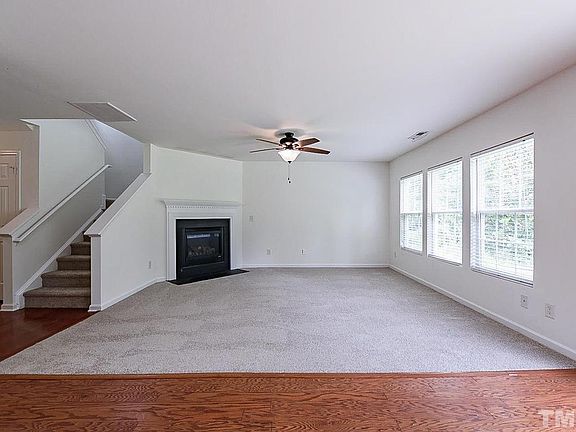 5th image of 402 Knightwood Dr