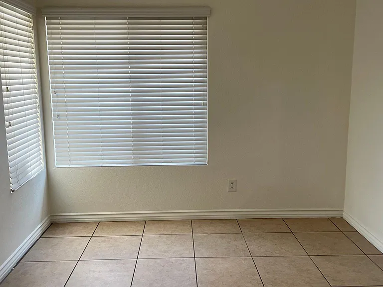 13778 Mount Baldy Way — Photo 5
