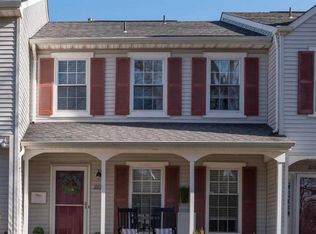 222 Liberty Dr, Langhorne, PA 19047