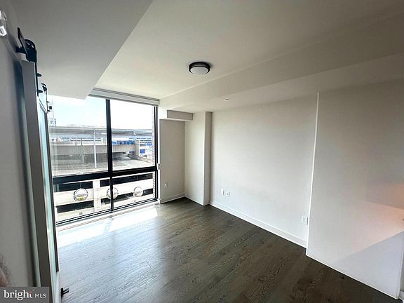 5th image of 70 N St SE Unit 605