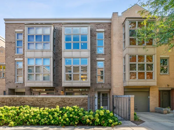 2335 N Wayne Ave, Chicago, IL 60614