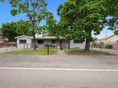 2836 La Fonda Dr SW, Albuquerque, NM, 87105