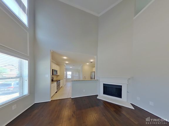 2nd image of 5860 Japonica St