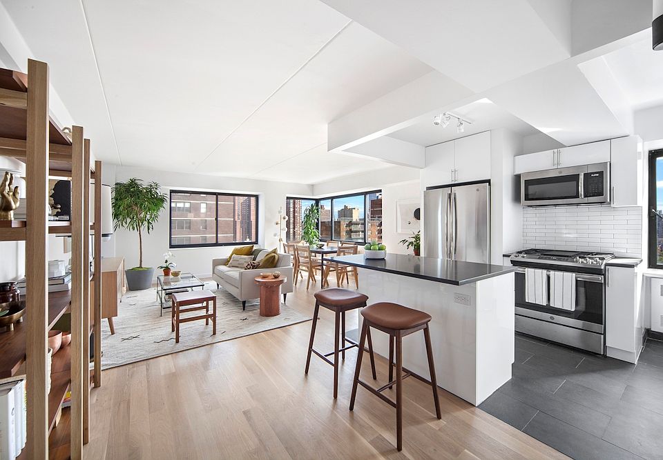 1st image of 200 E 87th St APT 14M