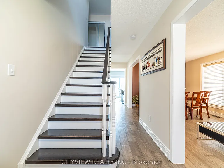 2330 Grand Oak Trl — Photo 3