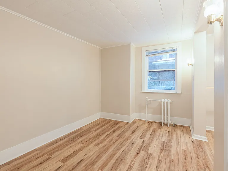 273 Paddock St #12 — Photo 3