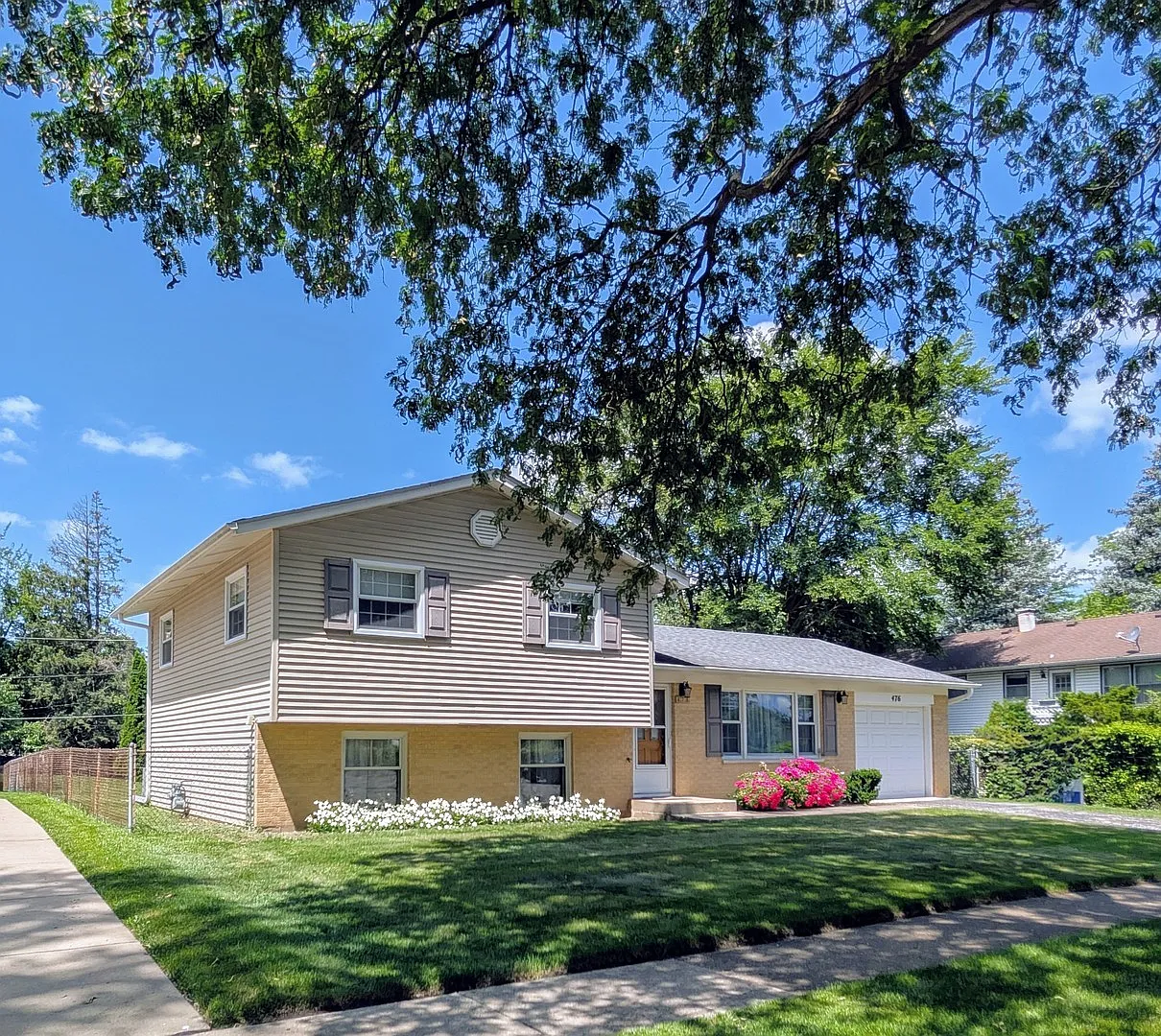3 bed, 1.5 bath, 1625 sqft, $2,900 — Photo 1