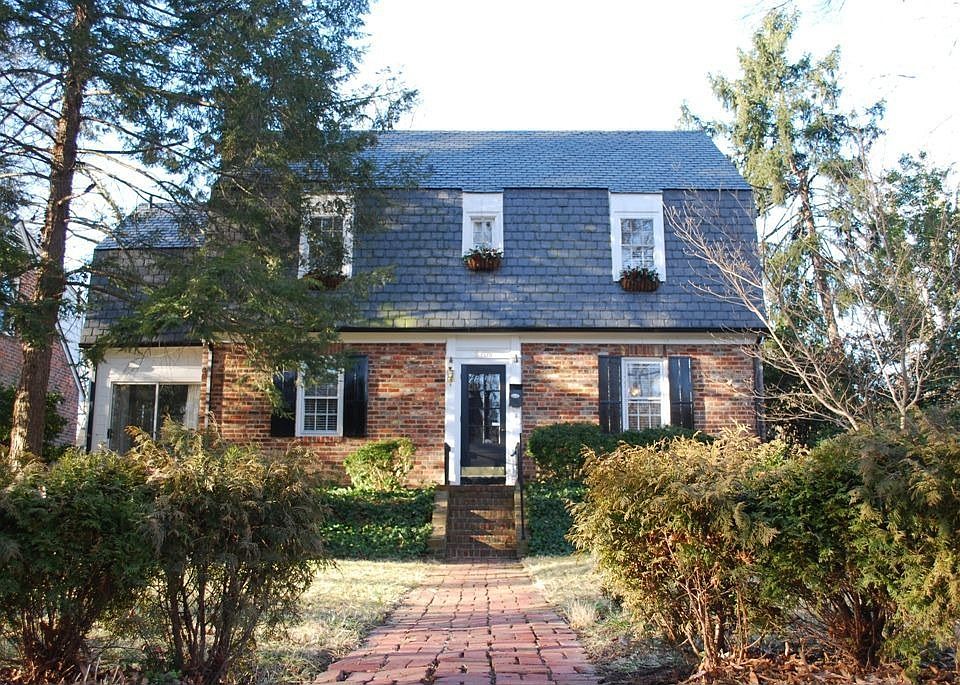 Welcome Home to 5208 Devonshire Road