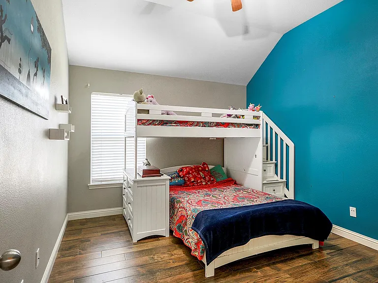 28139 Canyon Wren Dr — Photo 33