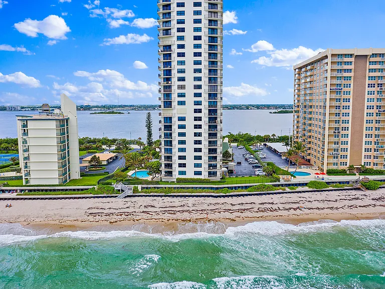5420 N Ocean Dr #305 — Photo 20