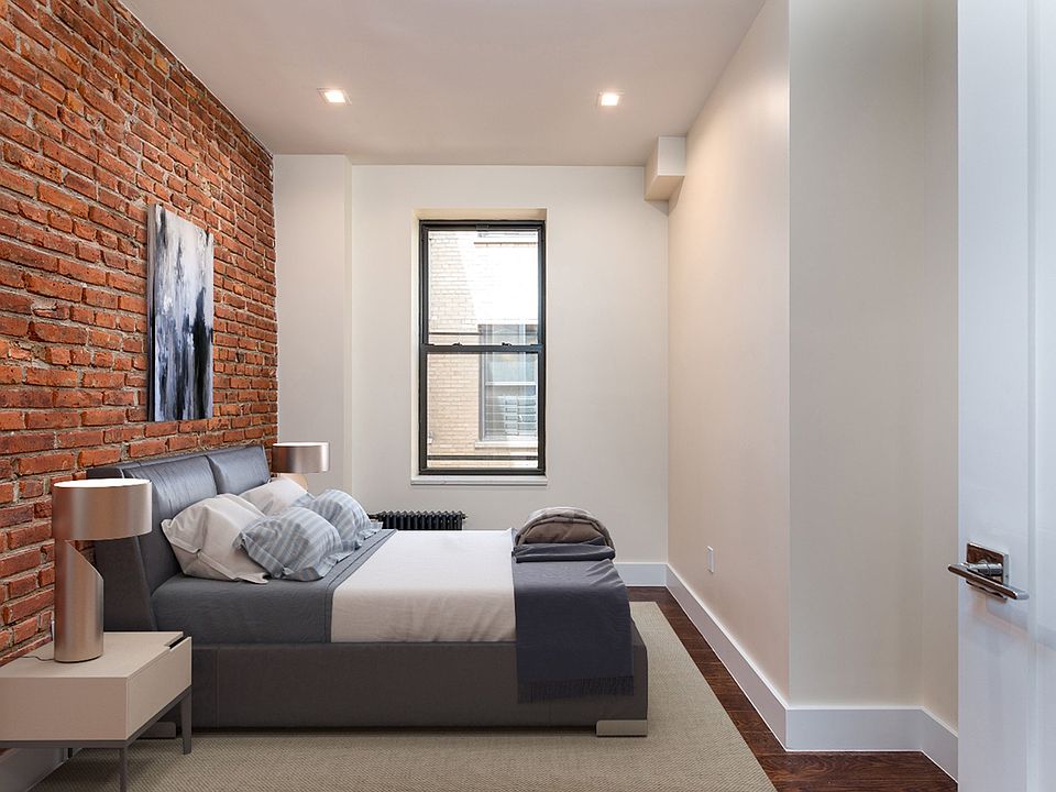 1st image of 921 Washington Ave #131