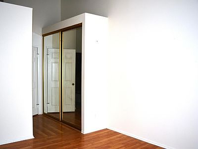 5th image of 16716 Picadilly Ln
