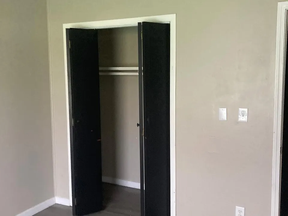 70 Fairview Dr #5