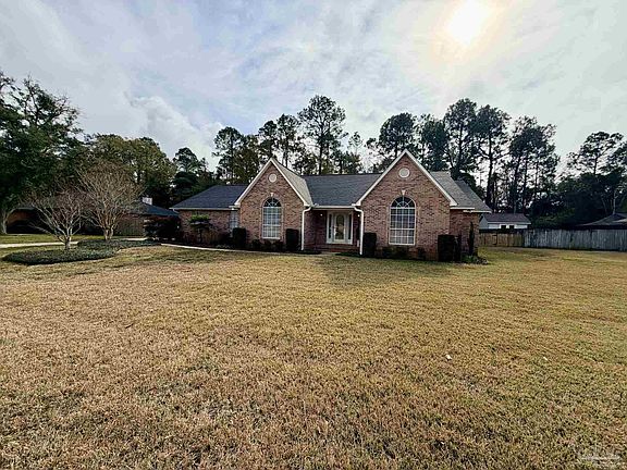 2nd image of 3441 Argyle Dr