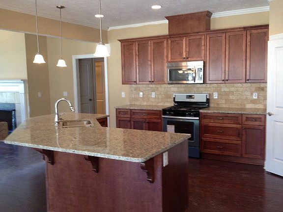3rd image of 4201 Amberley Dr