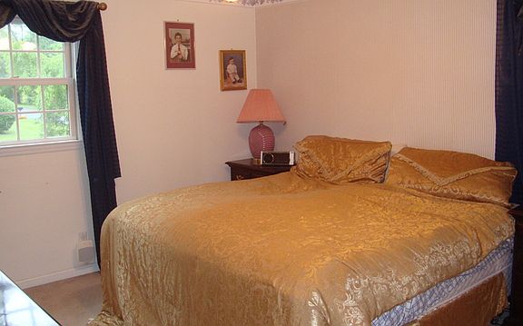 3rd image of 2857 Heathercrest Dr