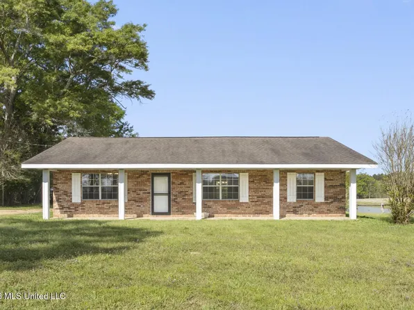 371 Price Rd, Perkinston, MS 39573