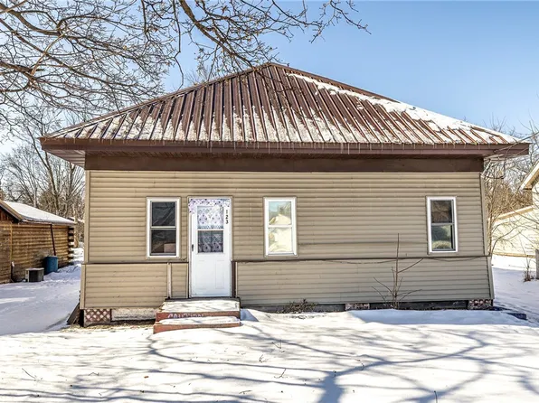 123 S Roosevelt Road, Black River Falls, WI 54615
