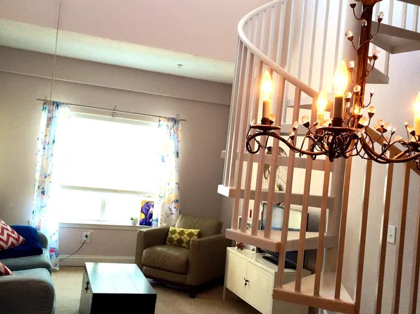 1074 Peachtree Walk NE #504, Atlanta, GA 30309