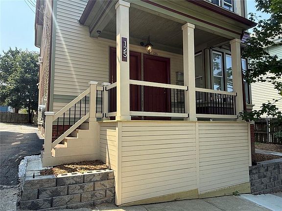 2nd image of 125 Pleasant St #1