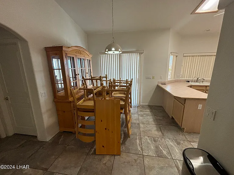 3720 Beachview Dr — Photo 6