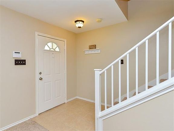 4th image of 1202 Jolie Ln