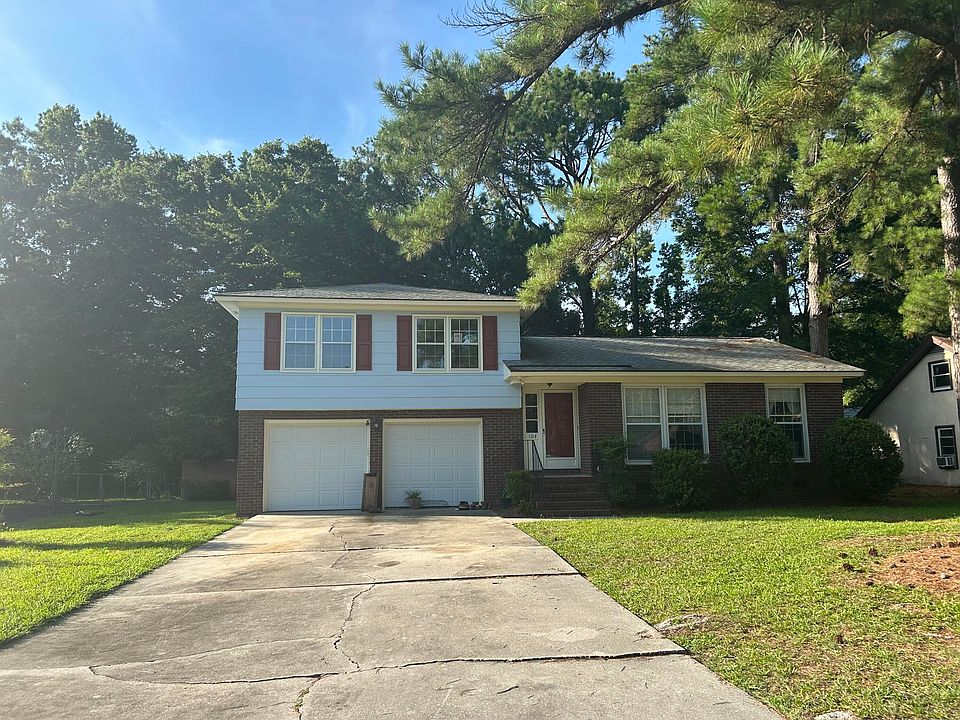 1st image of 104 Three Iron Dr