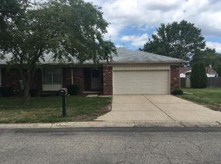 22715 Shoreview Ct, Saint Clair Shores, MI