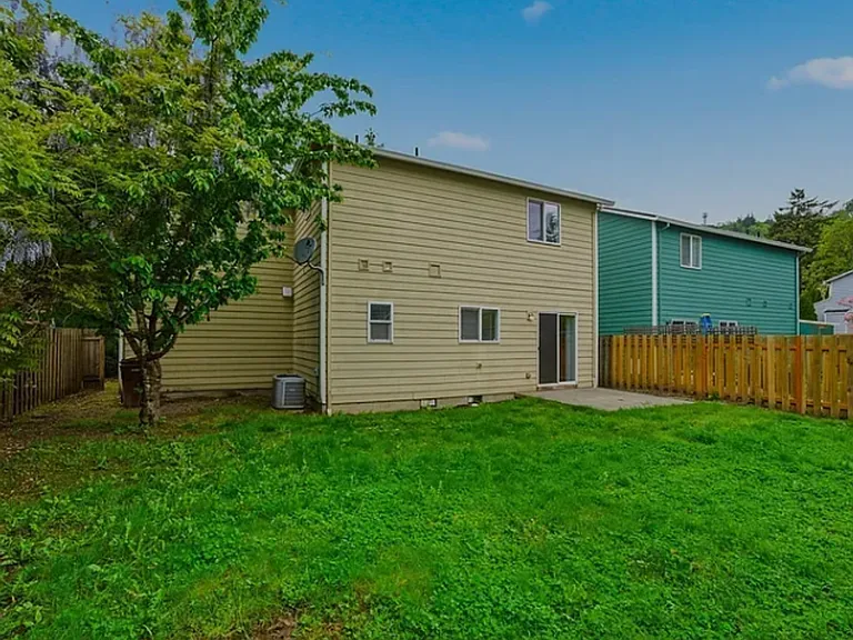 620 SW Trout Ct — Photo 20