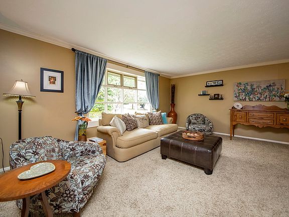 5th image of 7919 Eglington Ct