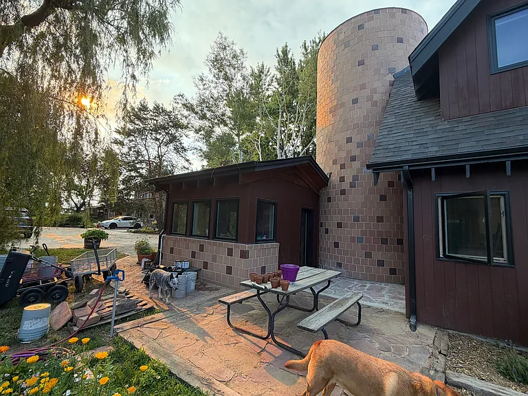 9810 Isabelle Rd — Photo 11