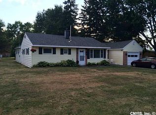 10 Elmhurst Cir, Auburn, NY 13021