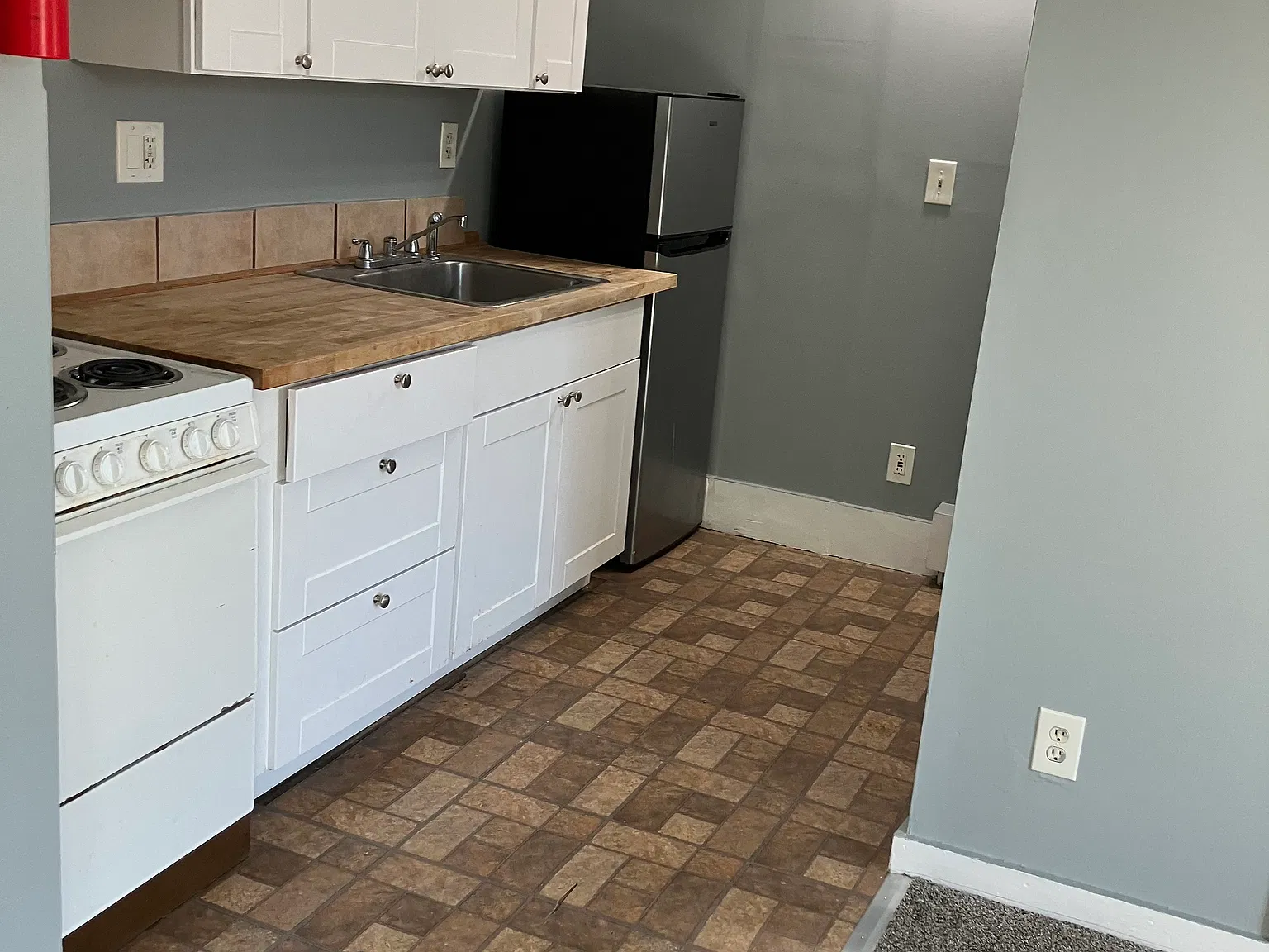 1 bed, $1,000 — Photo 3