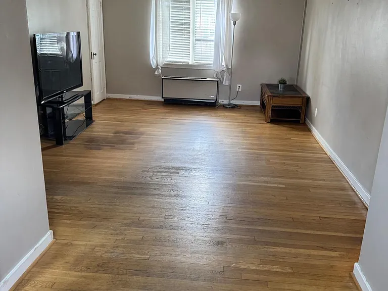 19 Auburn Ct #B — Photo 3