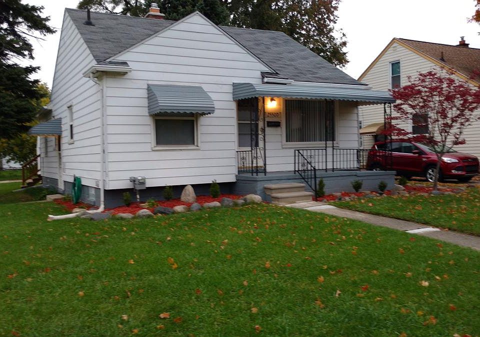 1st image of 25500 Fern St