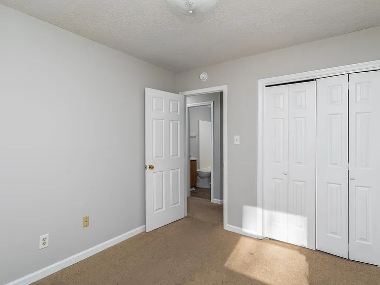 1149 Glendale Dr — Photo 23