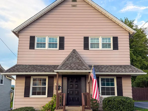 536 E Lackawanna Ave, Olyphant, PA 18447