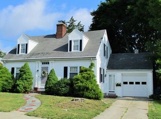 375 Maple St, New Bedford, MA 02740