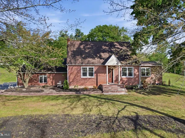 312 E 7th Ave, Trappe, PA 19426