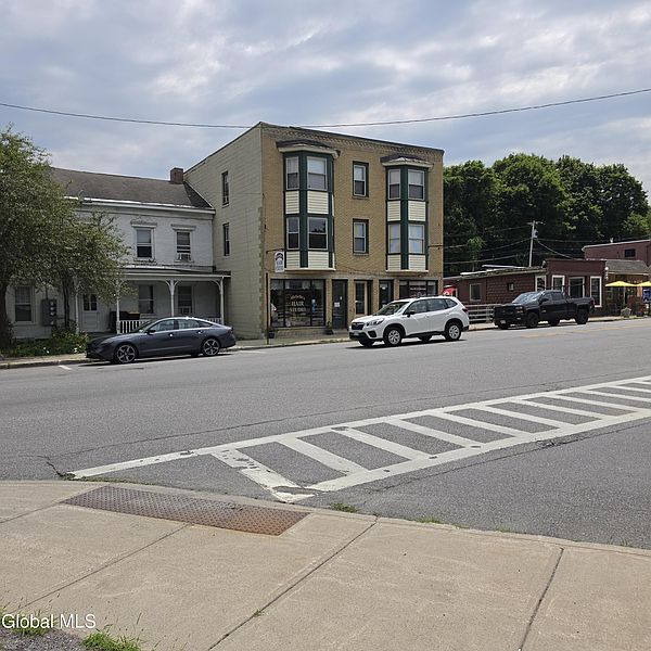 2nd image of 154 Milton Avenue