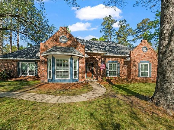 3rd image of 411 Rosedown Way