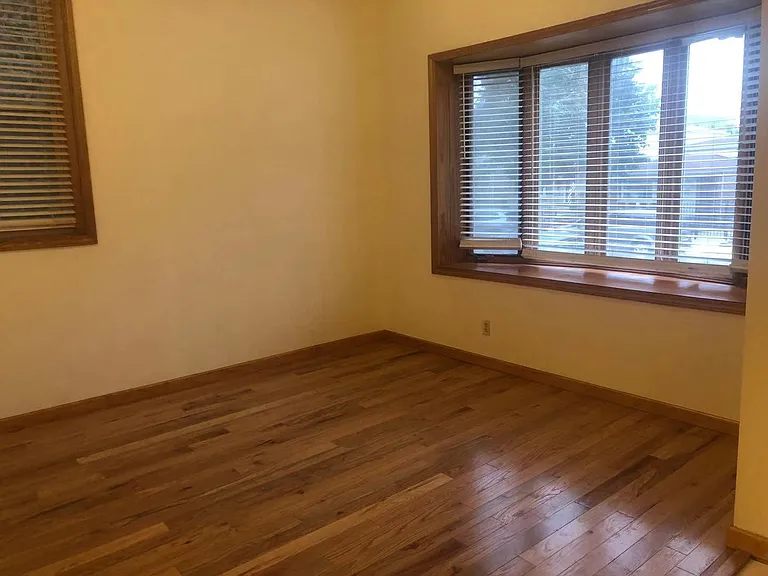 3815 S Parnell Ave #1F — Photo 22