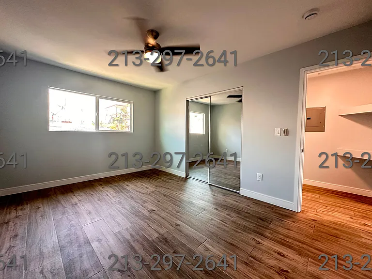 7571 Willoughby Ave #10 — Photo 7