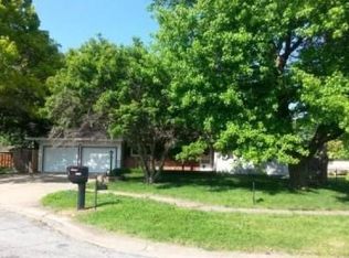 2885 N Edwards Ct, Wichita, KS 67204