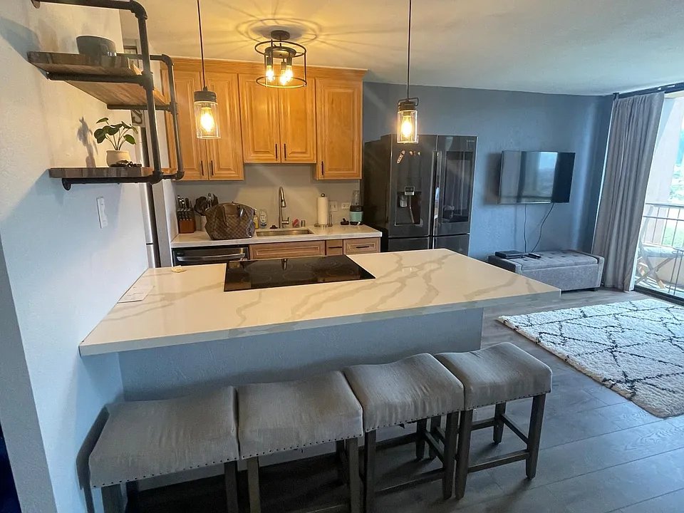 320 Liliuokalani Ave #1605