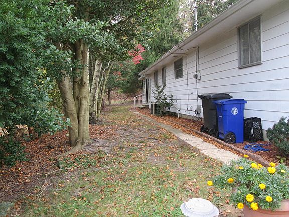 5th image of 2093 Hovsons Blvd